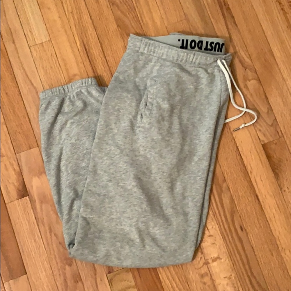 Nike Womens Sweatpants
